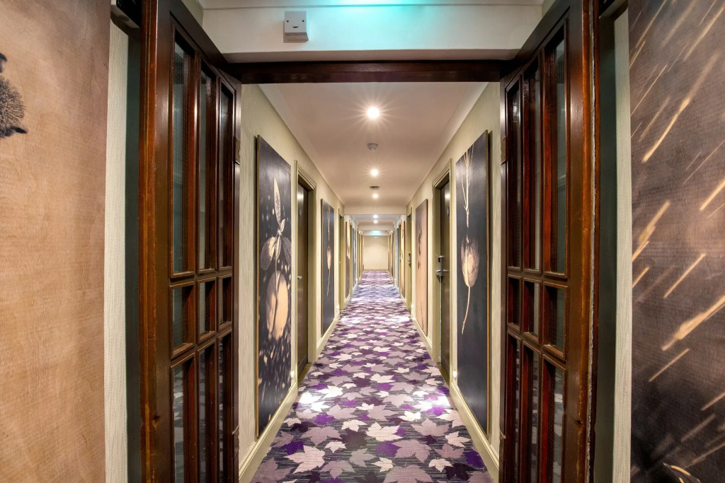 Bedford Hotel