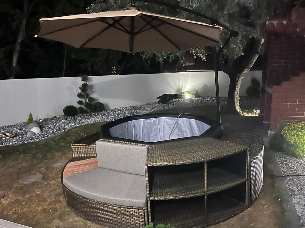 Modern Apartment in Starigrad Paklenica with Barbecue