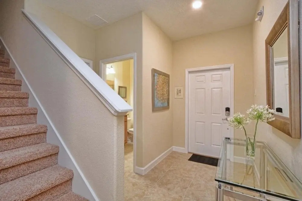 4 bedrooms villa accommodate 10 guests