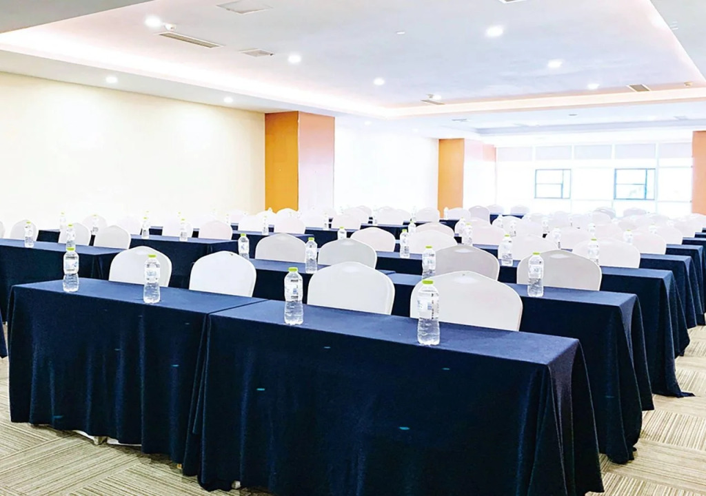 Holiday Inn Express Jinan Exhibition Center by IHG