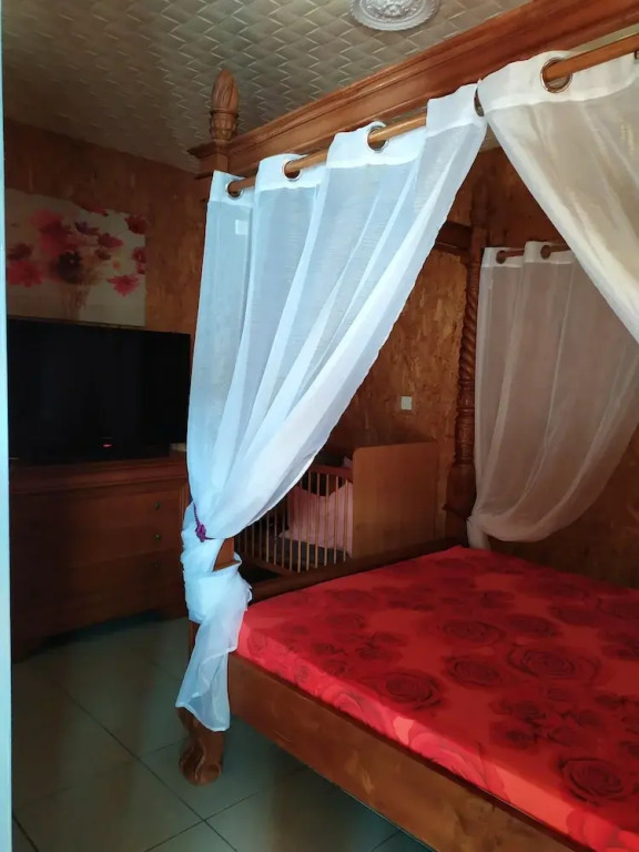 Villa With 3 Bedrooms in La Plaine des Cafres, With Wonderful Mountain View, Private Pool, Enclosed Garden