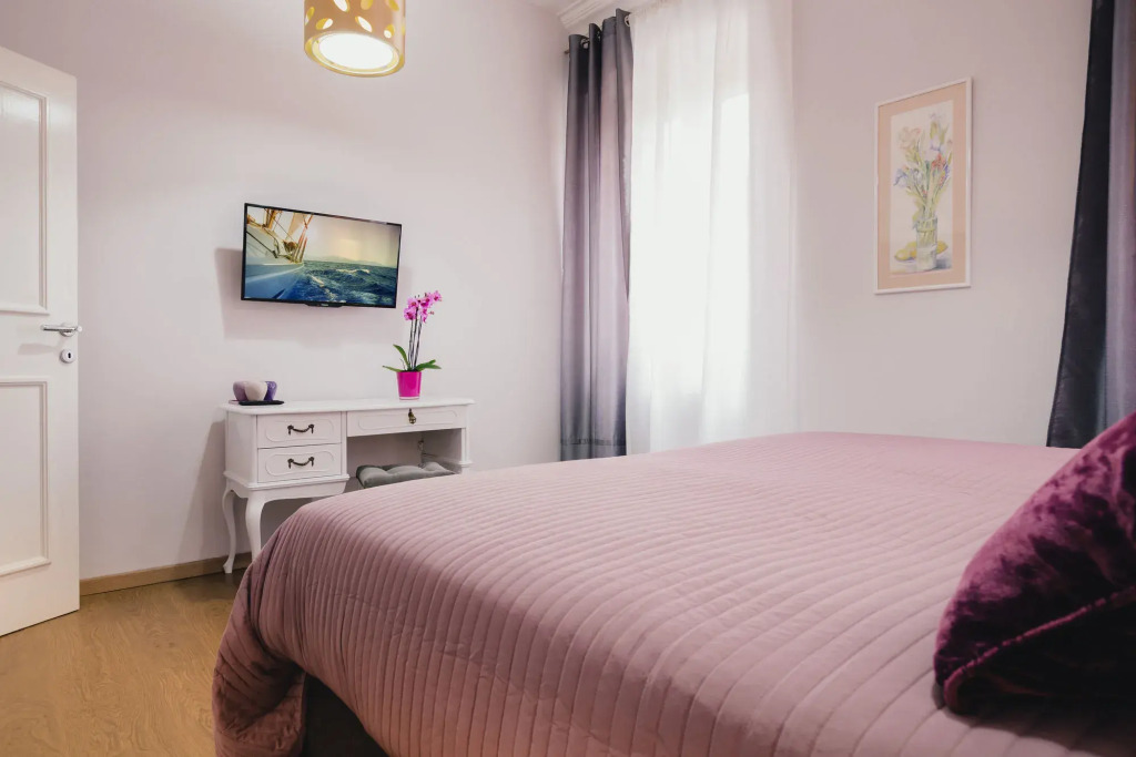 D&A Center Apartments with FREE Parking