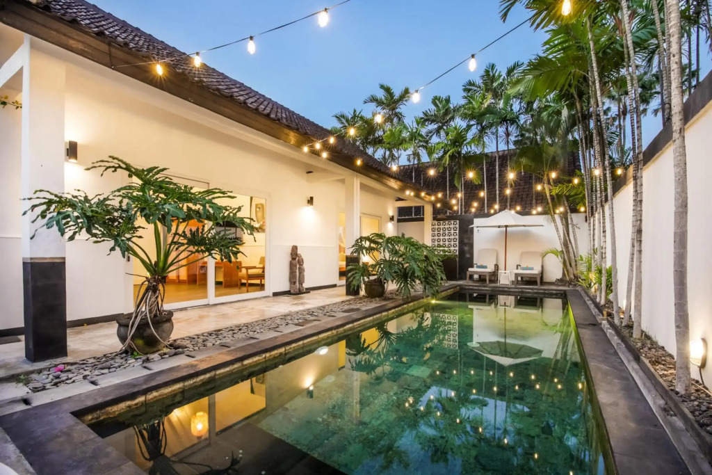 Villa Zebra Seminyak, 4BR private pool villa, Close to Potato Head