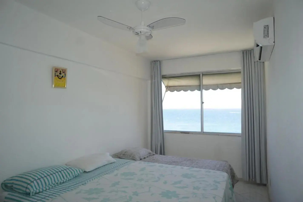 One-bedroom Apartment with Sea view and View to Farol da Barra Praiaville