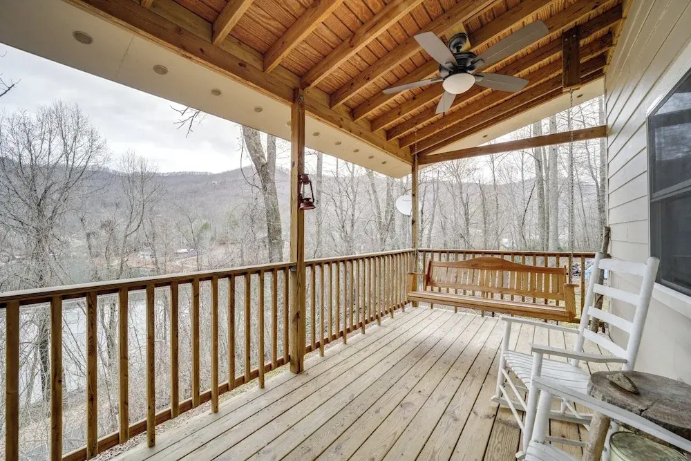 Santeetlah Lake Retreat w/ Dock: Walk to Water!