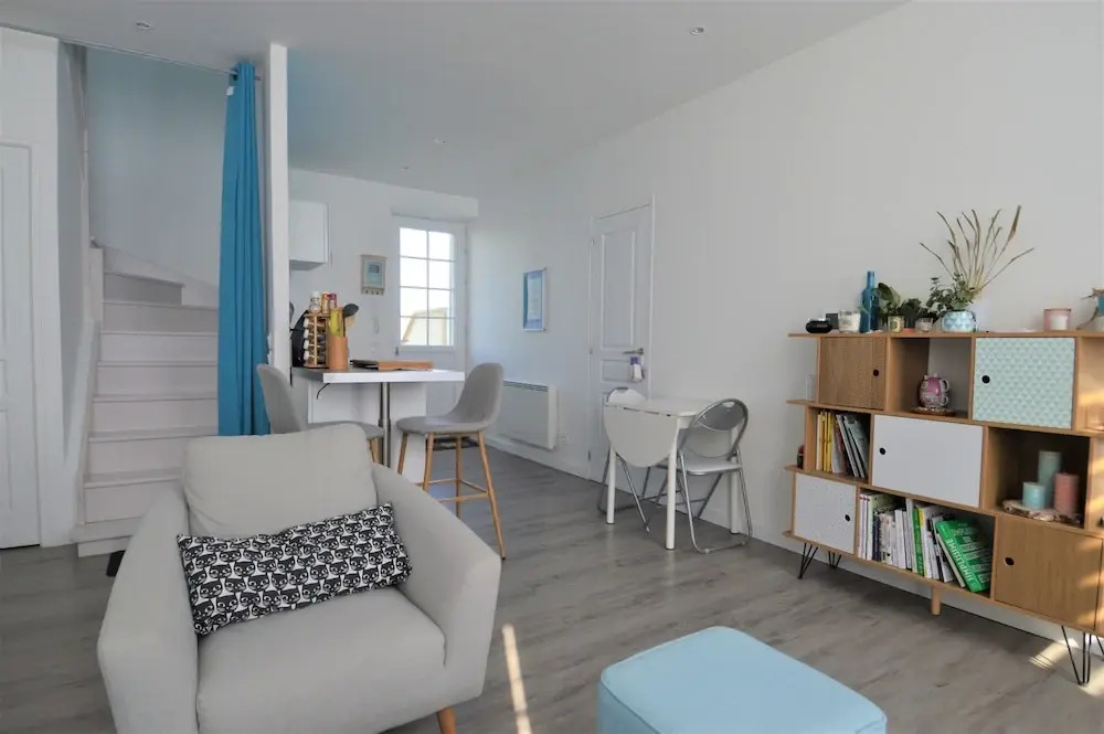 Appartement Moderne Avec Terrasse à 500m de la mer