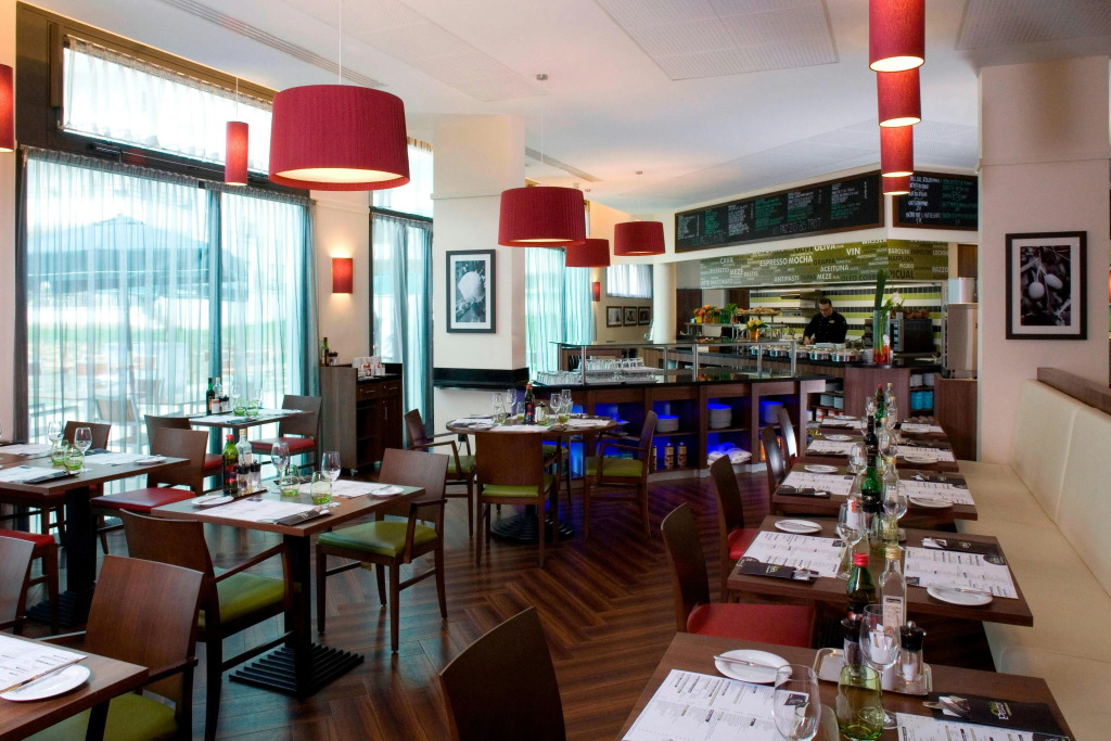 Courtyard by Marriott Paris Saint Denis