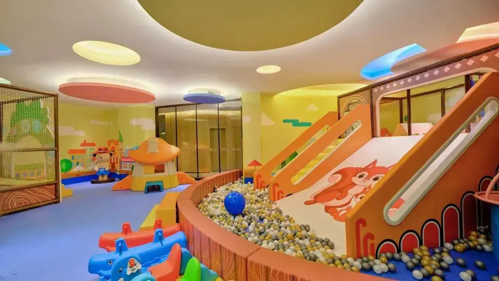 HUALUXE Suzhou Bay Hot Spring Resort by IHG