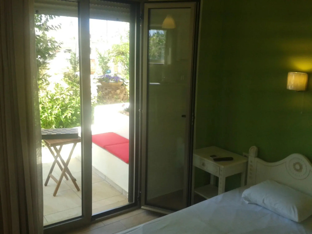Almyra Apartments & Suites