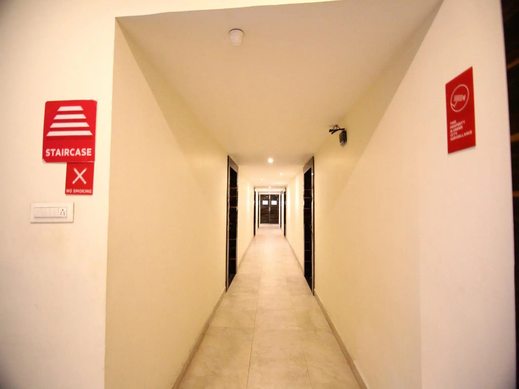 OYO 4779 Hotel Vansh Palace