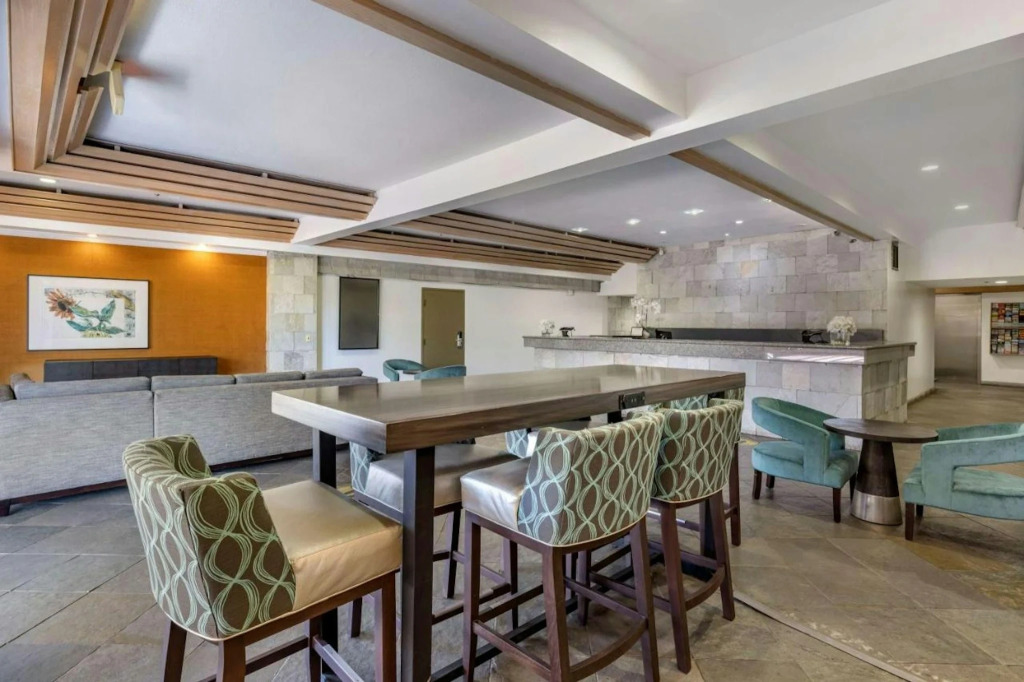 The Encinitan Hotel & Suites