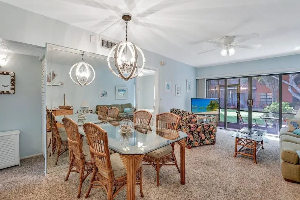 Relaxing Condo With two Pools and Steps to Beach