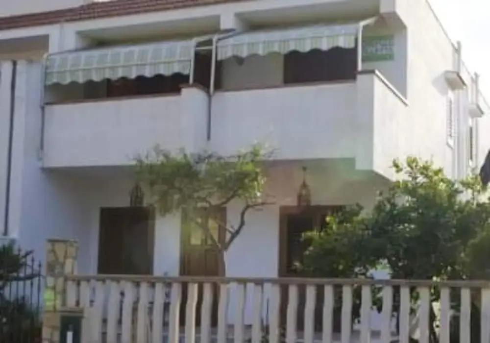 Apartment With 2 Bedrooms in Provincia di Trapani, With Wonderful Mountain View, Enclosed Garden and Wifi