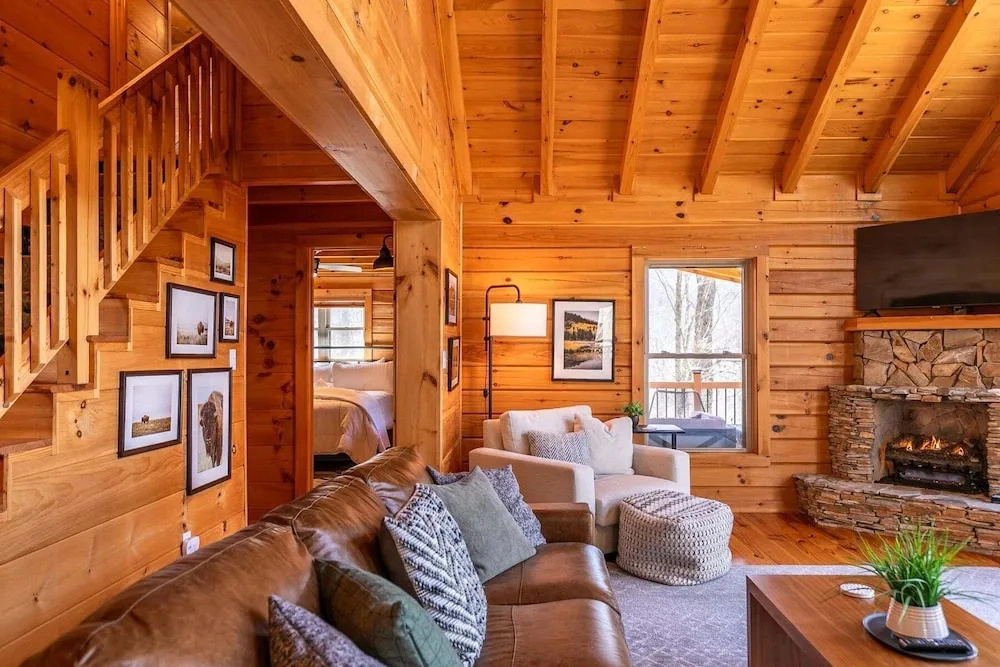 The Mountainbriar Lodge