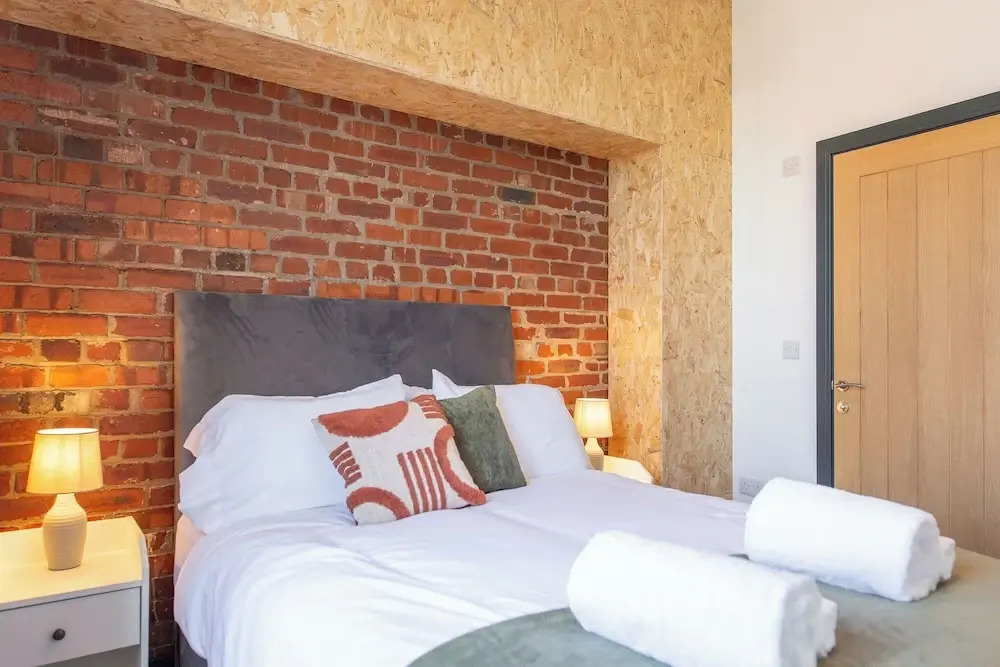 Kings Building- 2 Bed & Bathroom Flats