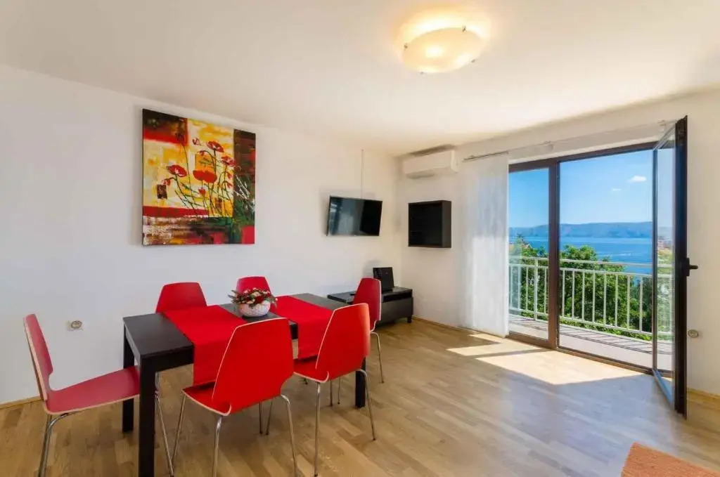 Apartment in Novi Vinodolski 39131