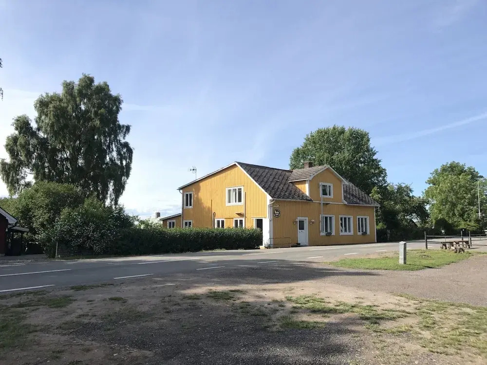 Runsten Säng & Frukost