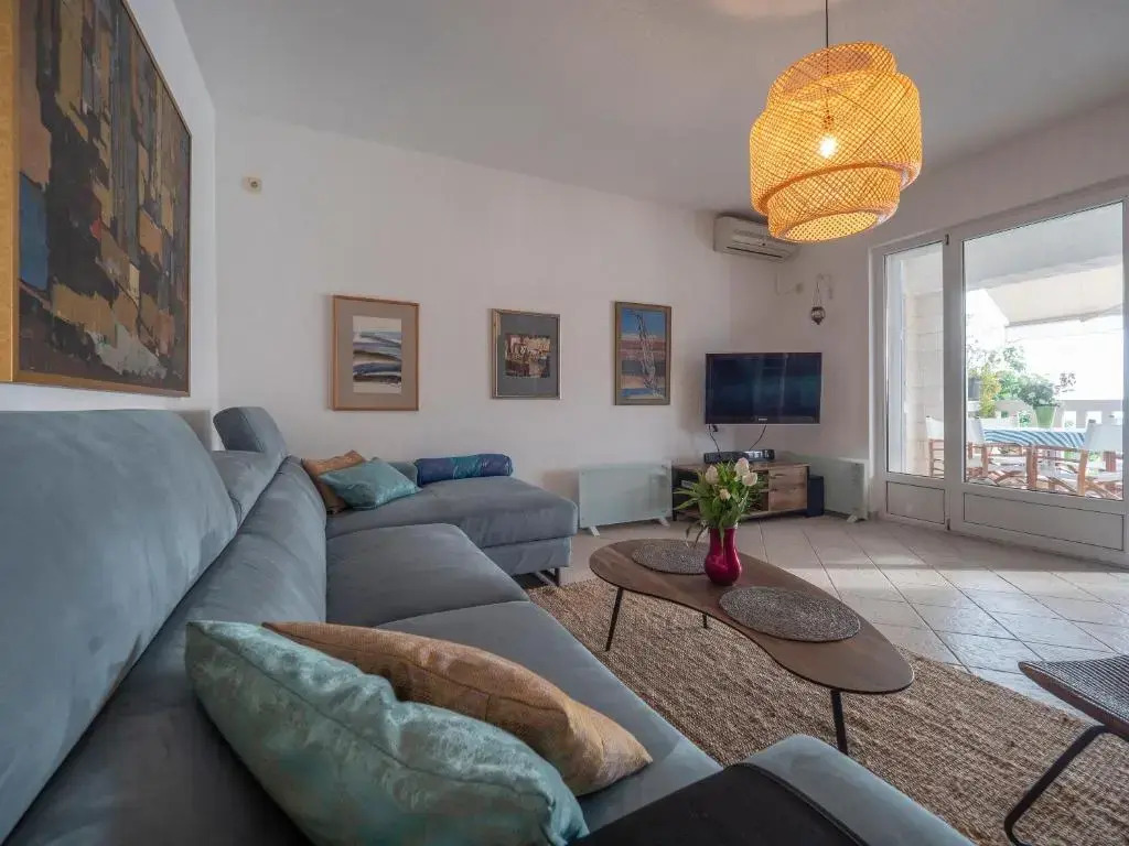 Apartment Radovic