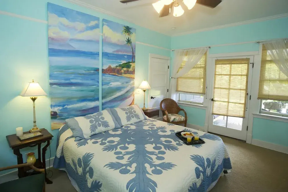 Iao Valley Inn