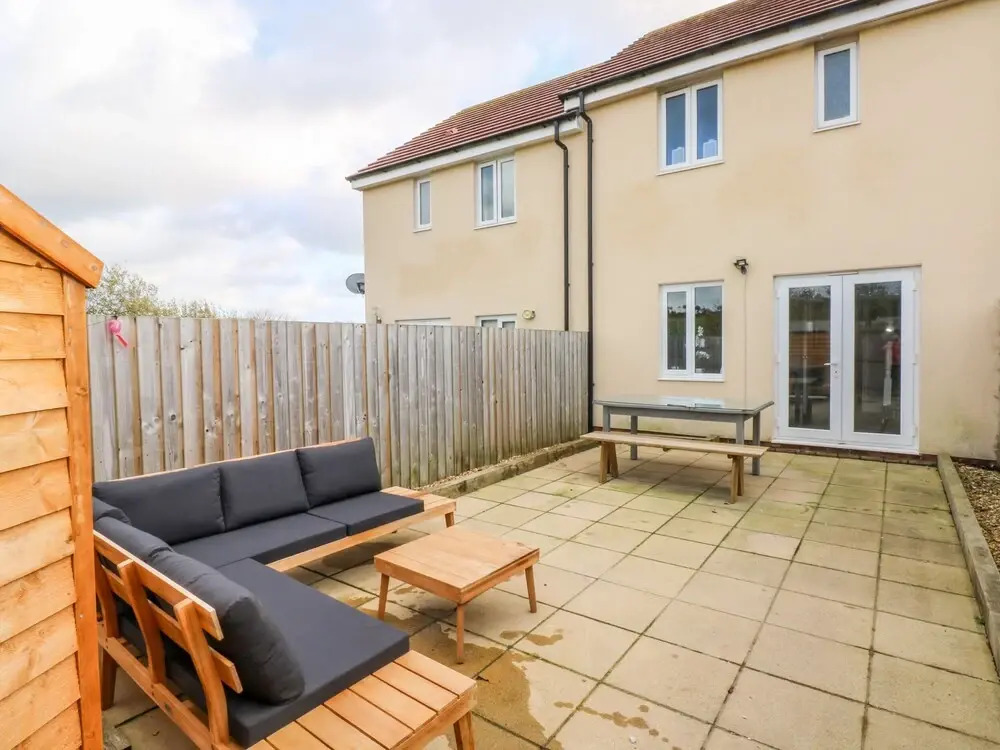 10 Belfrey Close