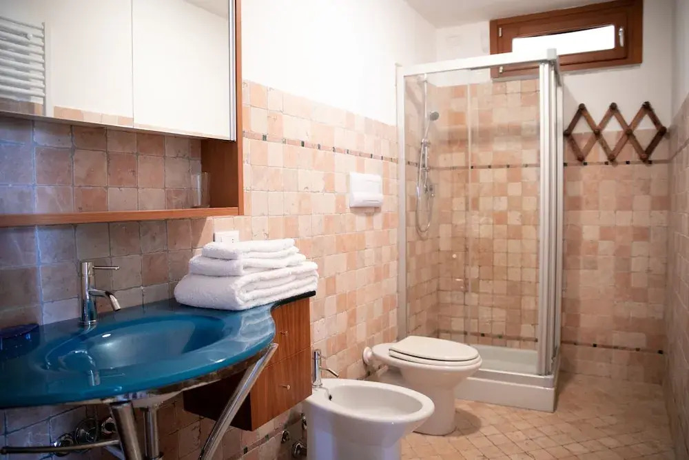 IseoLakeRental - La Stallina - Monte Isola