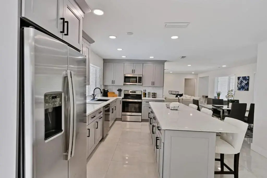 Sail Away Beach Cottage Sleeps 10 Heated Pool