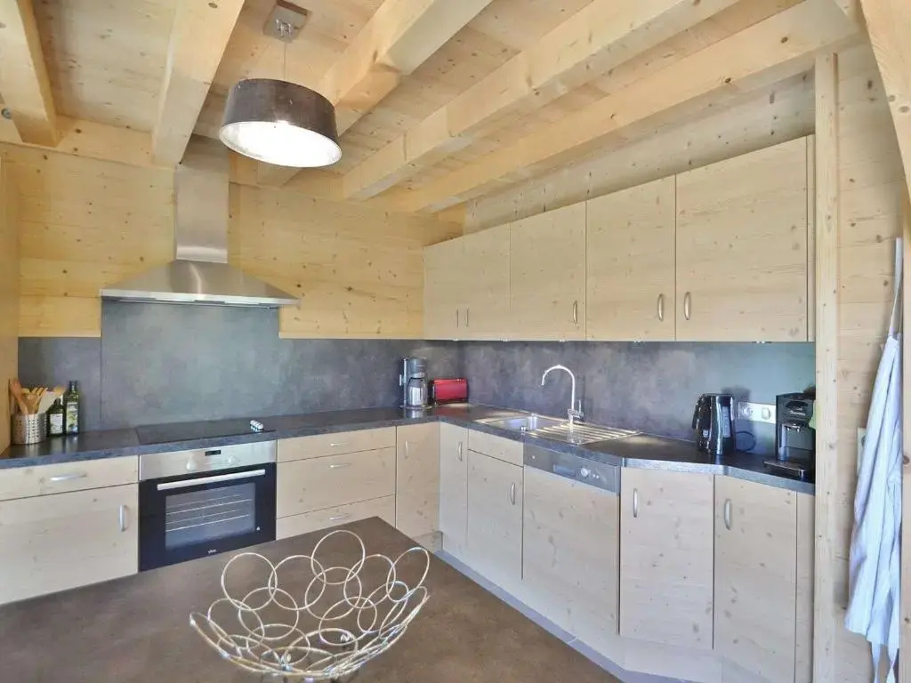 Chalet Le Grand-Bornand, 5 pièces, 8 personnes - FR-1-391-8