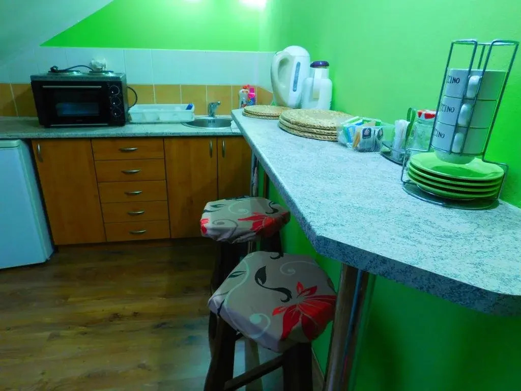Hotel Senica, Garni