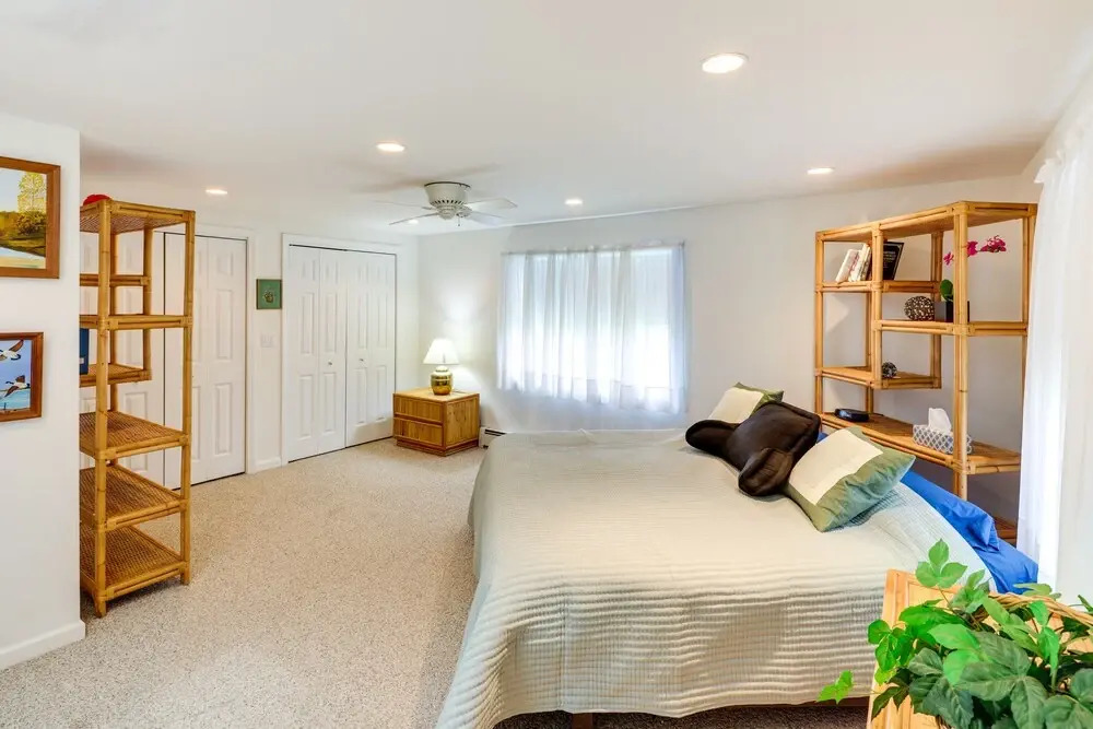 Charming Old Saybrook Home: Half-Mi to Sand & Sea