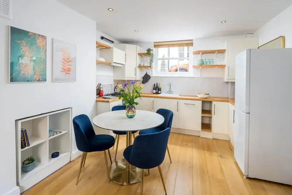JOIVY Chic & Modern 2-Bed Flat W/ Patio In Pimlico
