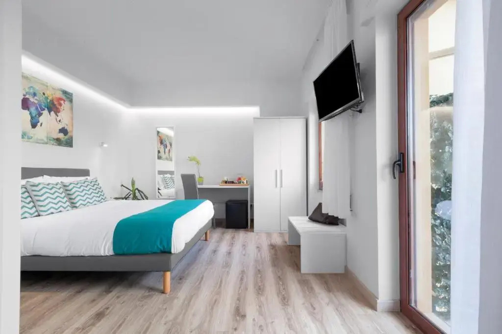 Sirocco Suites