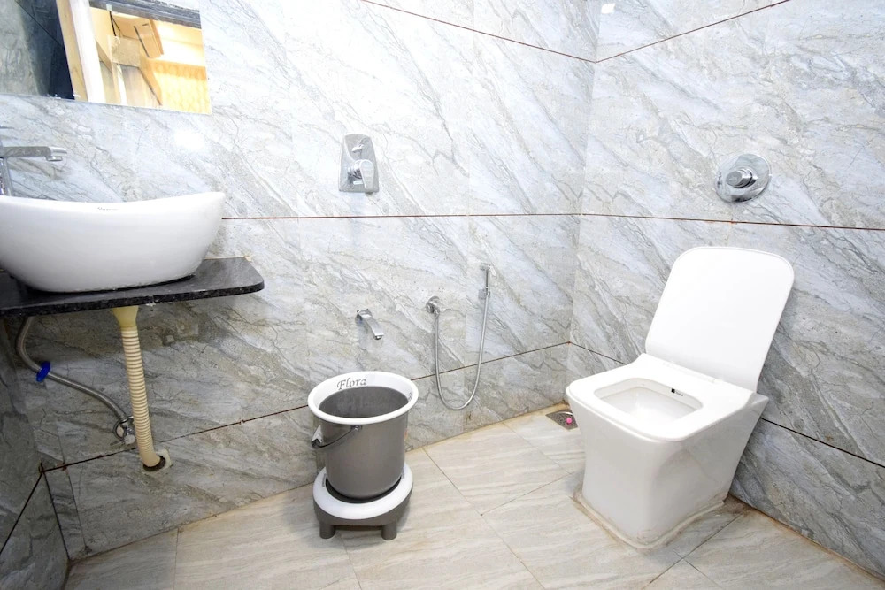 Hotel A1 Vastrapur