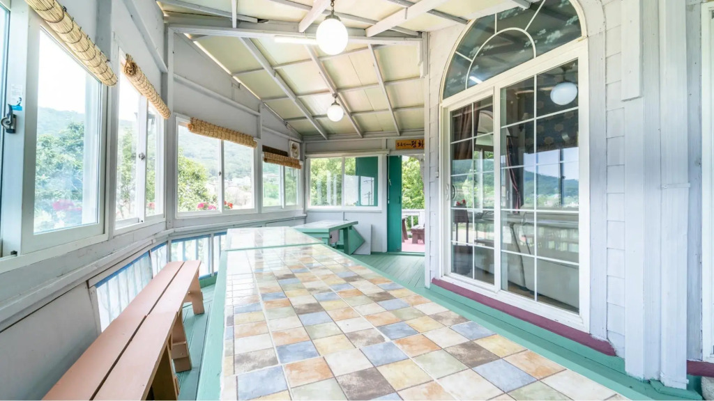 Ganghwado Ari House Pension