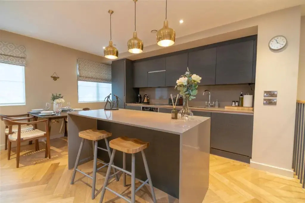 Entire 2 Bed - Free Parking - No. 15 - The Cosy Collection Ltd