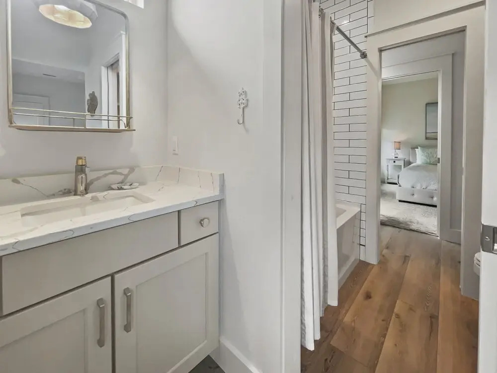 Beach Blessing 3 Bedroom Home by Redawning