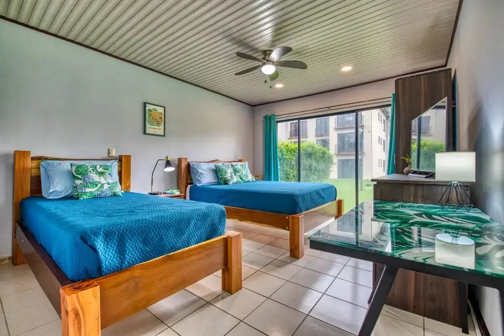 Golden Getaway Apartments