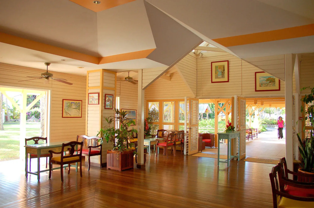 Studio dans Résidence Hotelière aux 3ilets Pointe du bout Résidence la Marina Carayou