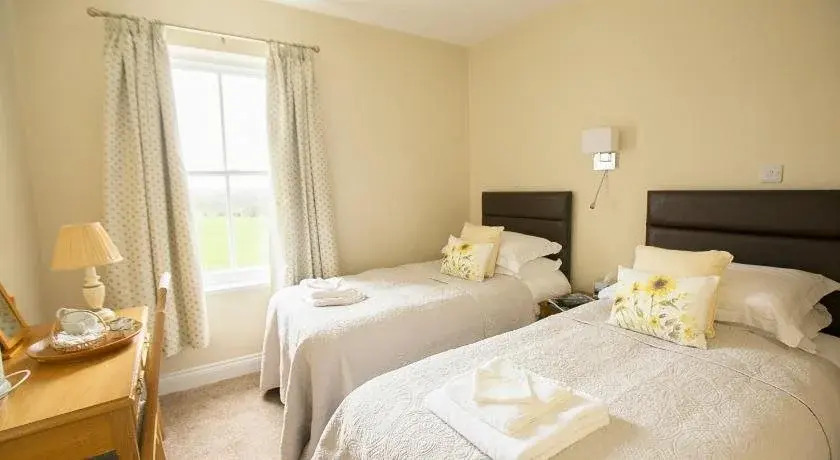 Hadrian Hotel - Inn
