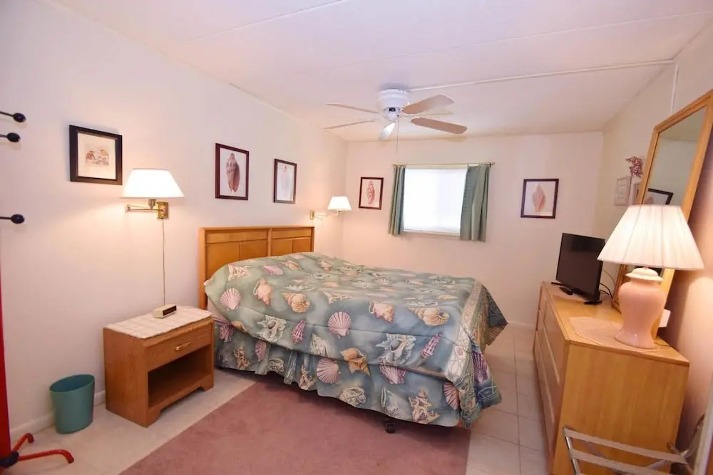 Thunder Island 80b 2 Bedroom Condo by RedAwning