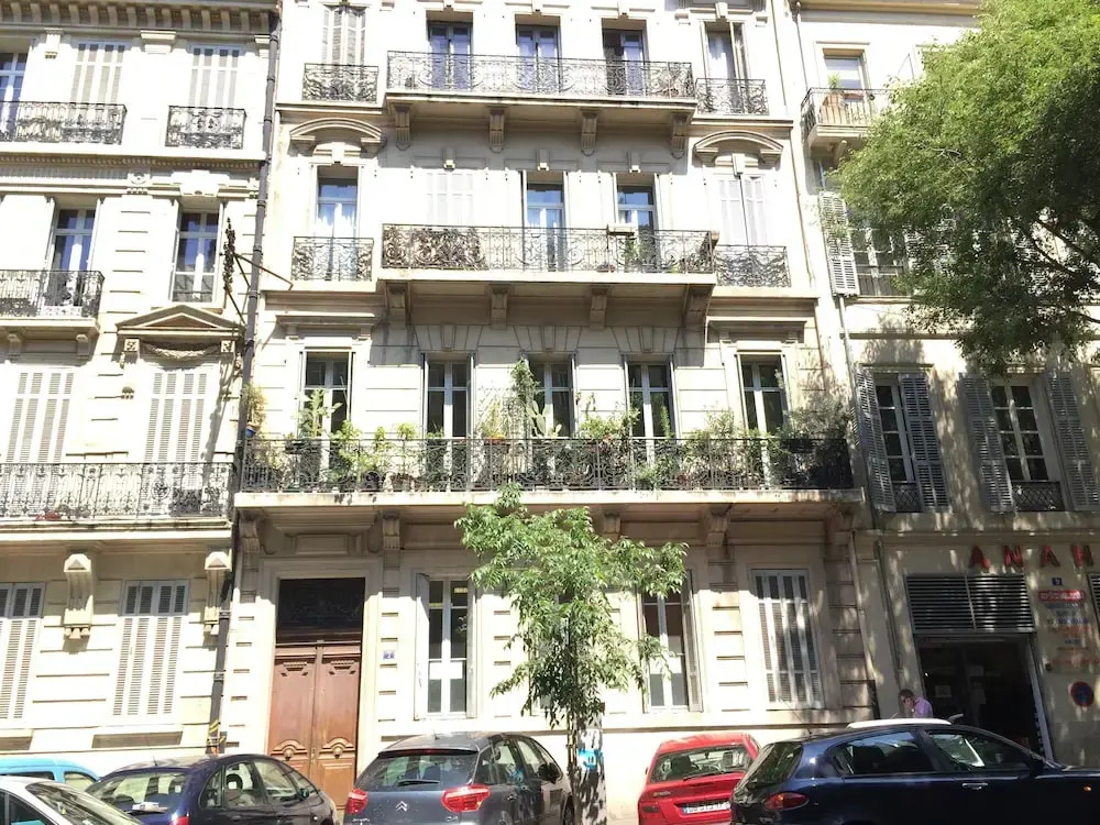 Petit studio centre ville Haussmannien