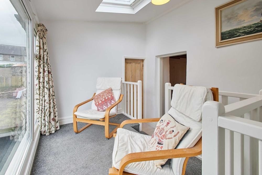 Host Stay Trefor Cottage