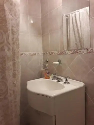Departamento moderno ubicado en zona Alto Palermo