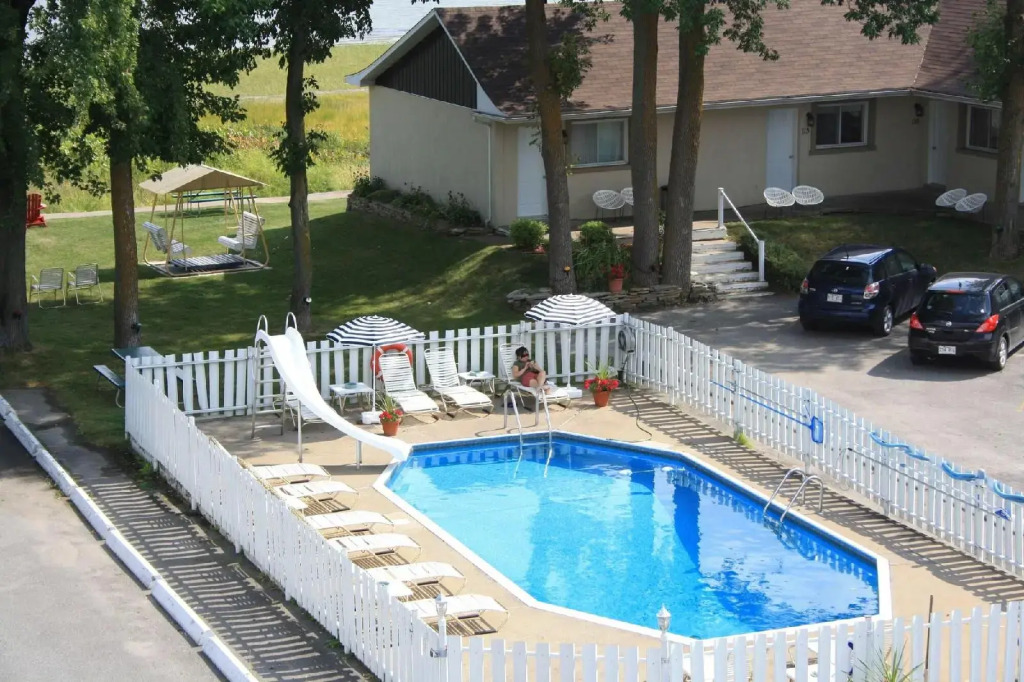 Au Doc Motel