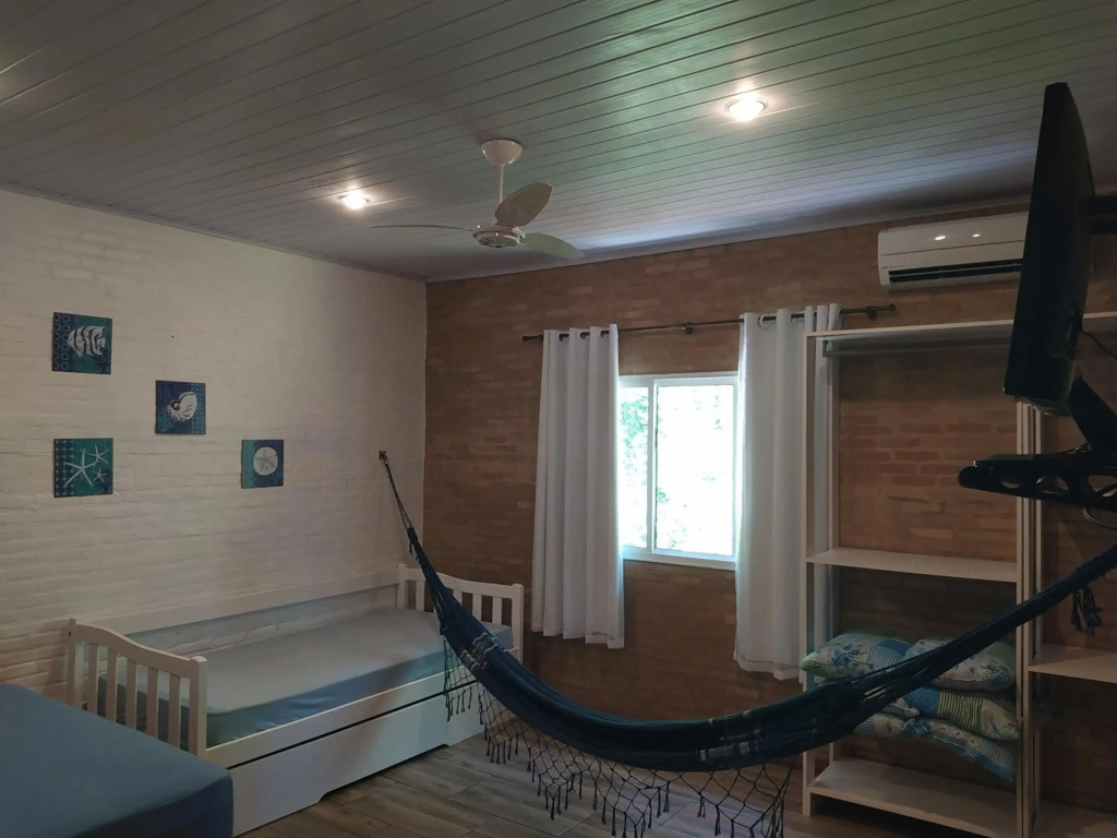 Cobertura na Enseada a 80m da areia