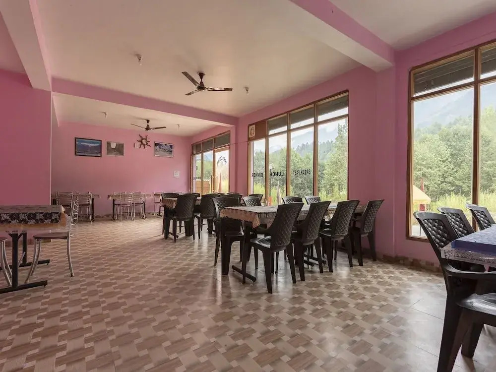 OYO 17400 Home River View Stay 18 Mile