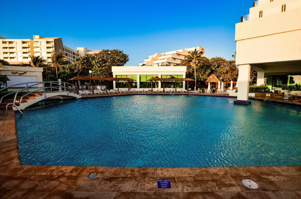 Park Royal Beach Cancún - Все включено