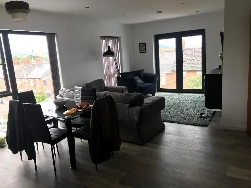 Impeccable two Bedroom Apartment in South Belfast