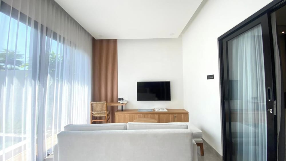 Terra House B1