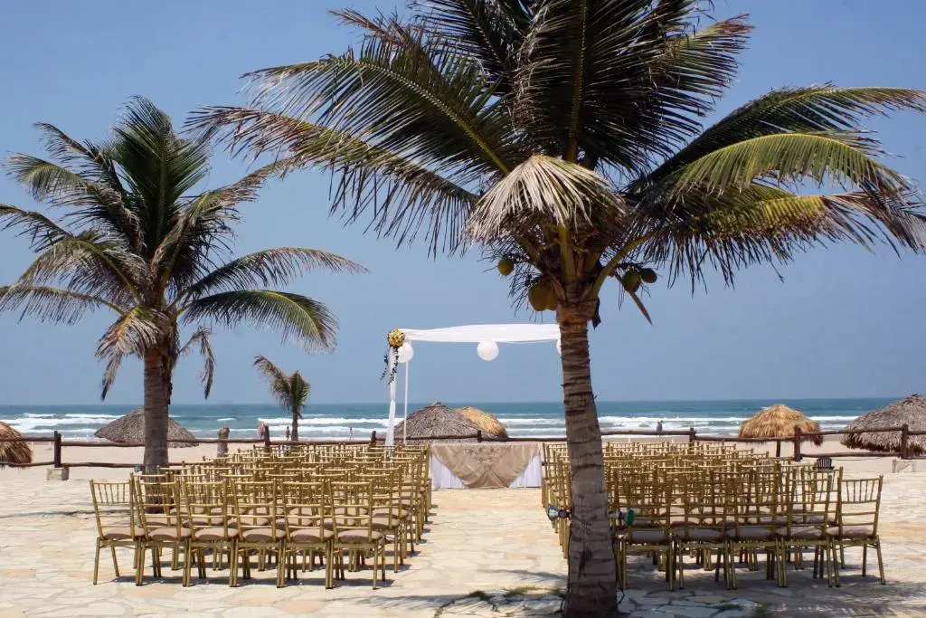 Hotel Arenas del Mar Resort