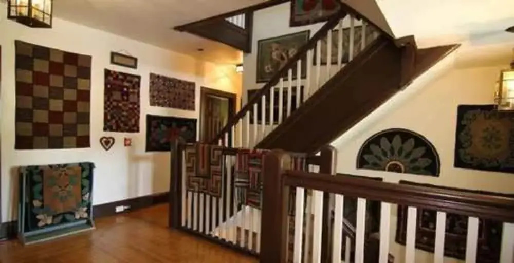 1777 Americana Inn